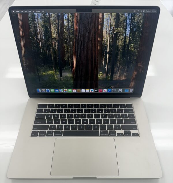 (2023) MacBook Air 15" Starlight [M2][8GB][512GB][A Grade]