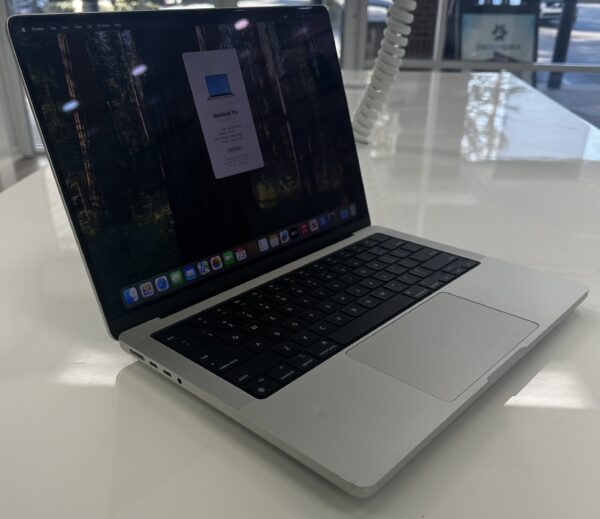 (2023) Apple MacBook Pro 14" M3 Max / 36GB RAM / 1TB SSD- Great Condition