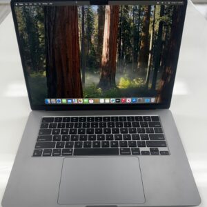 (2023) MacBook Air 15" Space Gray M2/ 8GB/ 256GB - Excellent Condition